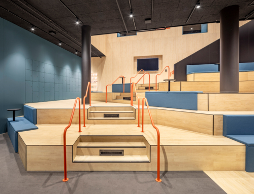 Seminarkurs Die Bibel im Film besucht die Stadtbibliothek Heilbronn