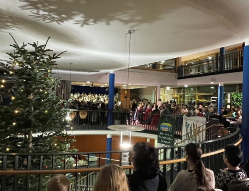 „Singen und Musizieren macht glücklich“ – Weihnachtskonzert am PDG begeistert ein Rekordpublikum