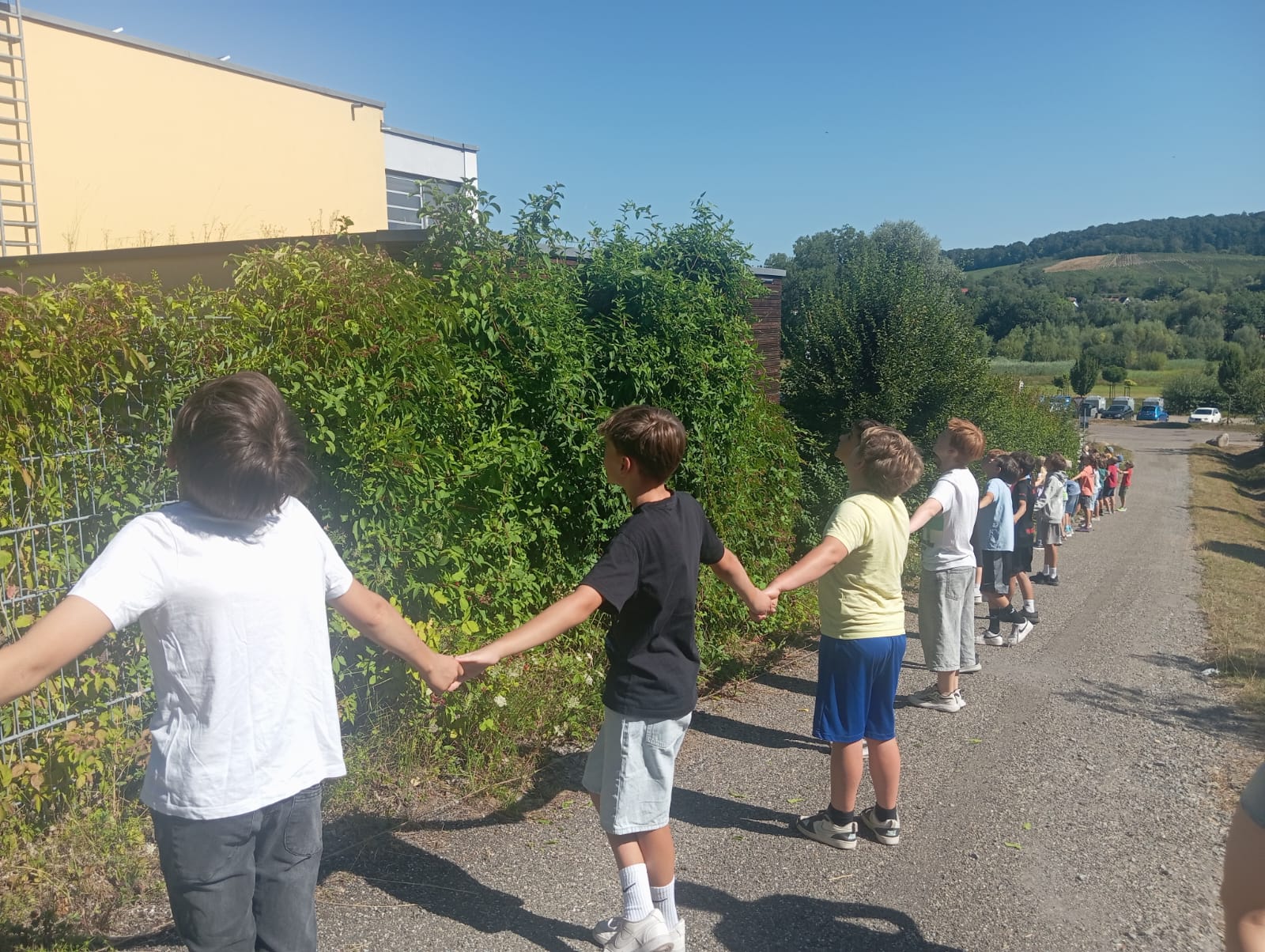 Abschluss Schuljahr Psalm Menschenkette_2